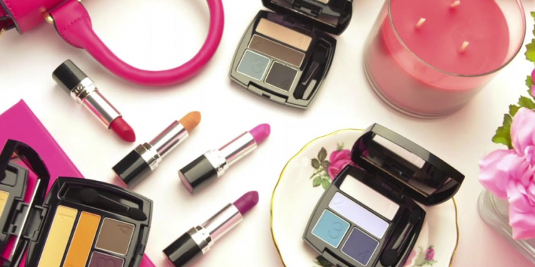Is Avon Trustworthy? Know the details!